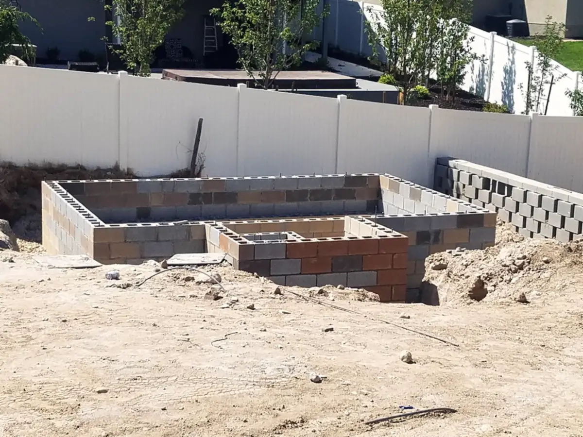 Fire lounge: first courses of block